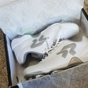 Ringor Metal Softball Cleats